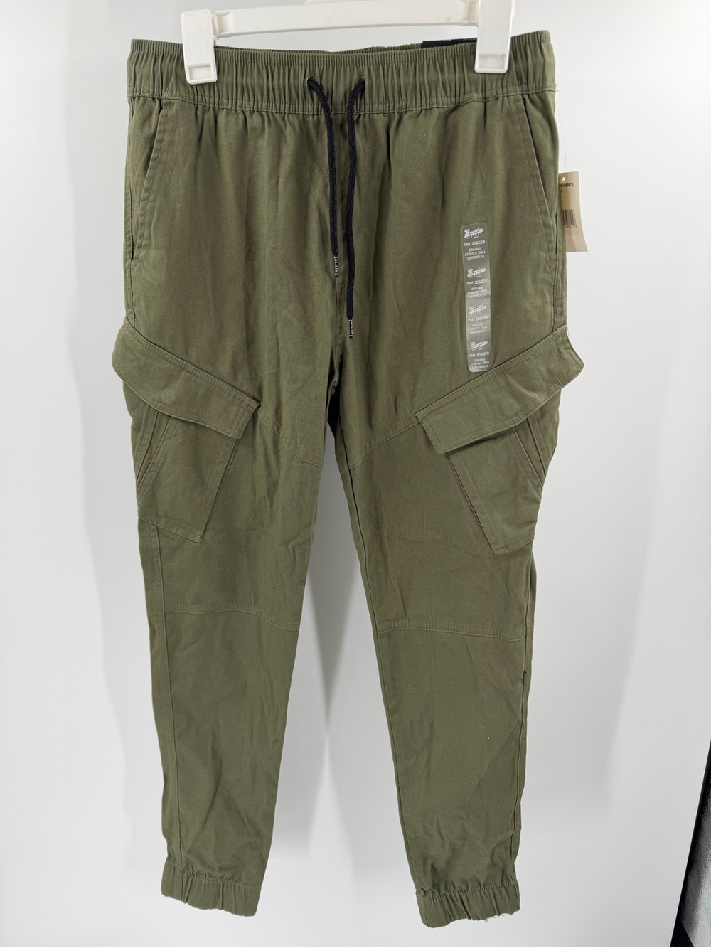 Brooklyn Cloth Men's Cargo Pocket Twill Joggers Relaxed Fit Durable Green Large - Picture 2 of 7